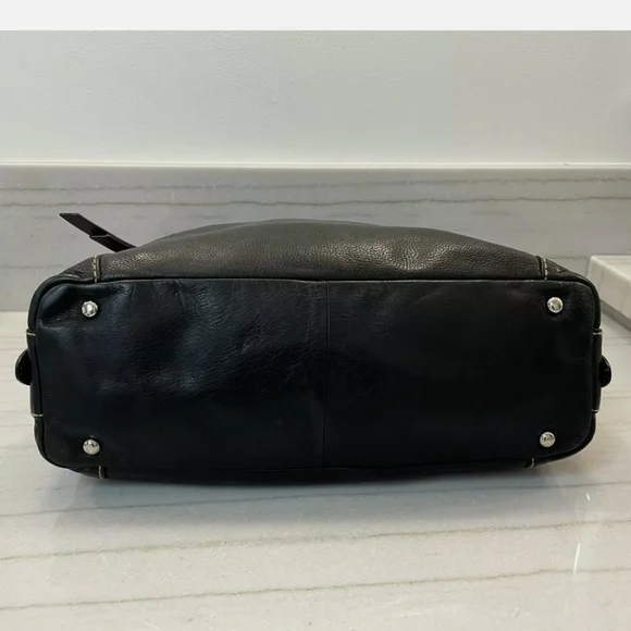 Fossil Black Pebbled Leather Hobo Satchel Tote Bag with Silver Key Charm - Picture 9 of 11